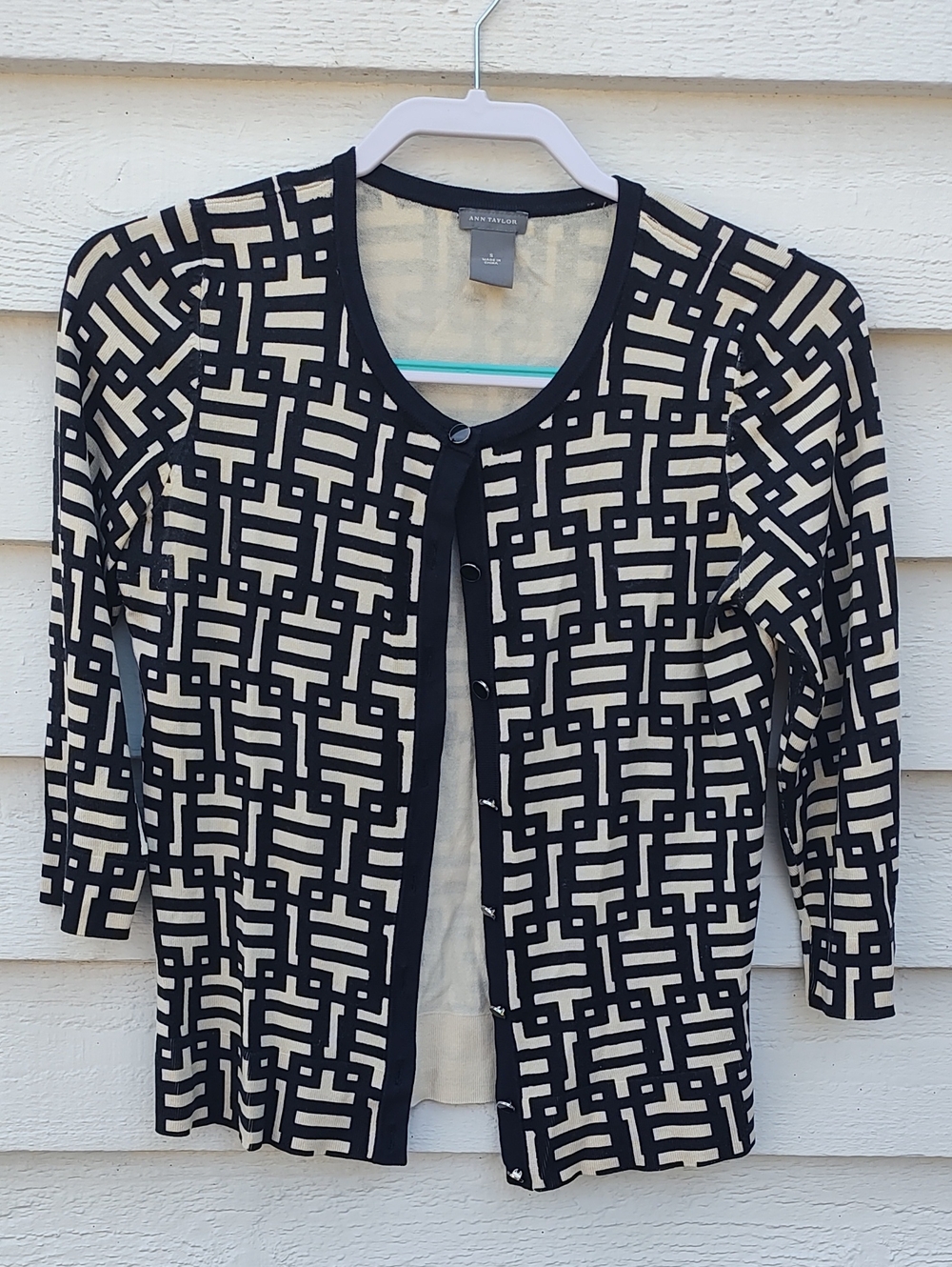 Ann Taylor Black & Cream Geometric Button-Front Cardigan